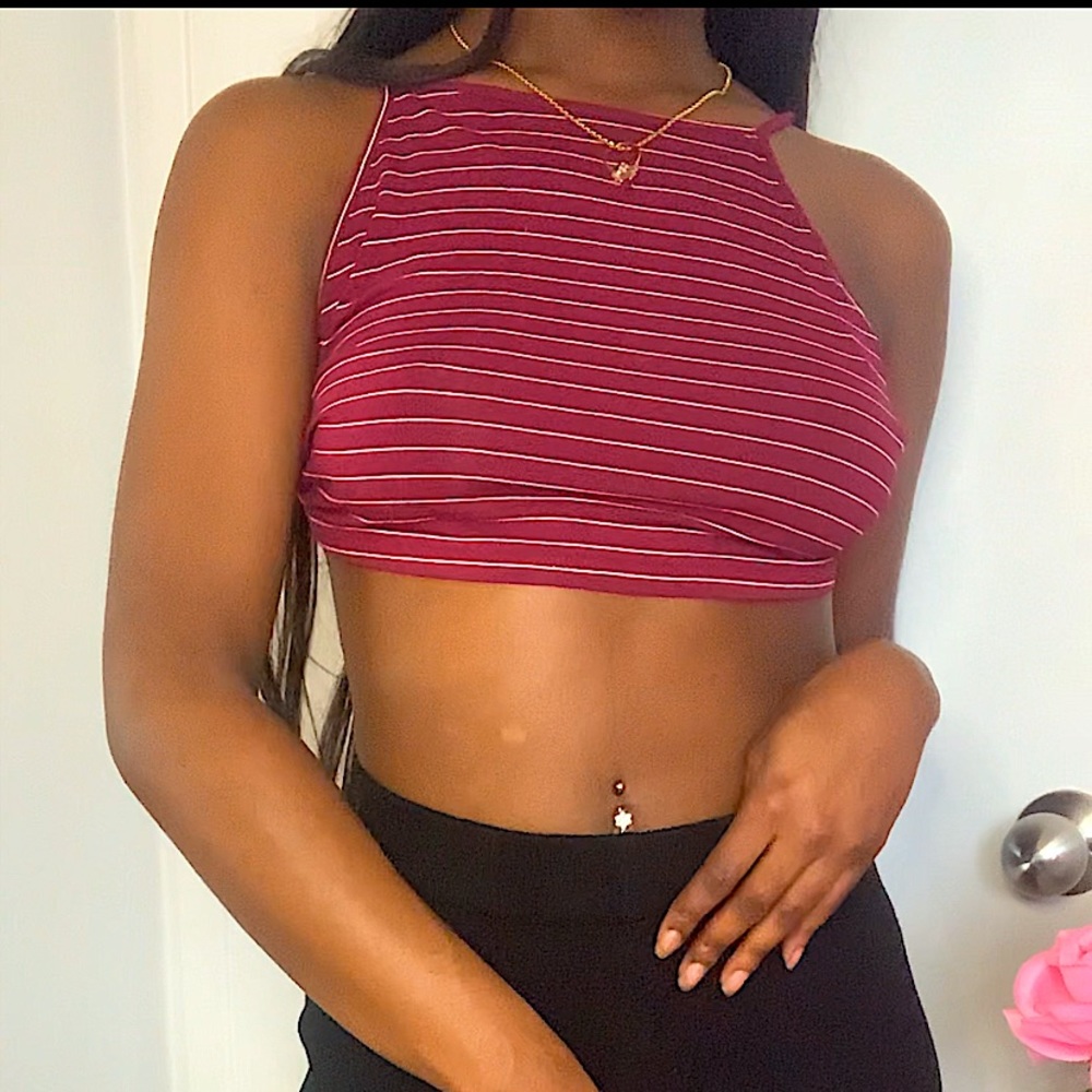 Burgundy women’s crop top